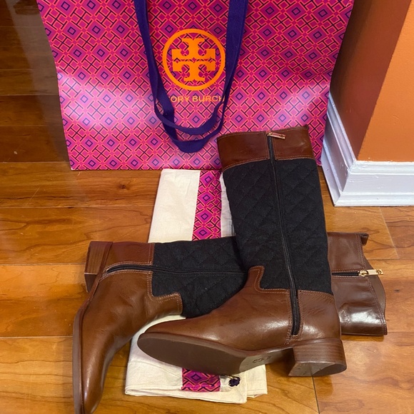 Boots - Picture 4 of 5